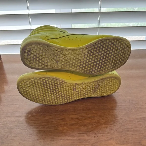 Reebok Women’s Sneakers - Bright Yellow - Picture 2 of 6